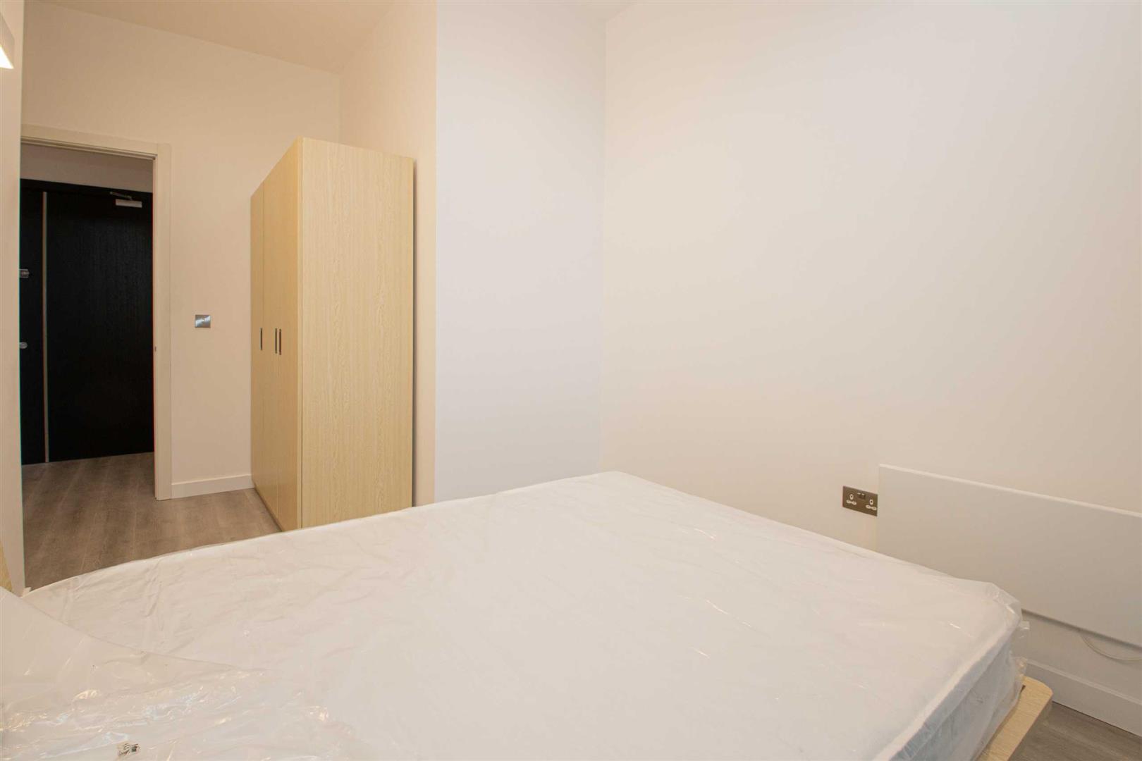 17 Capital Drive, Linford Wood, Milton Keynes